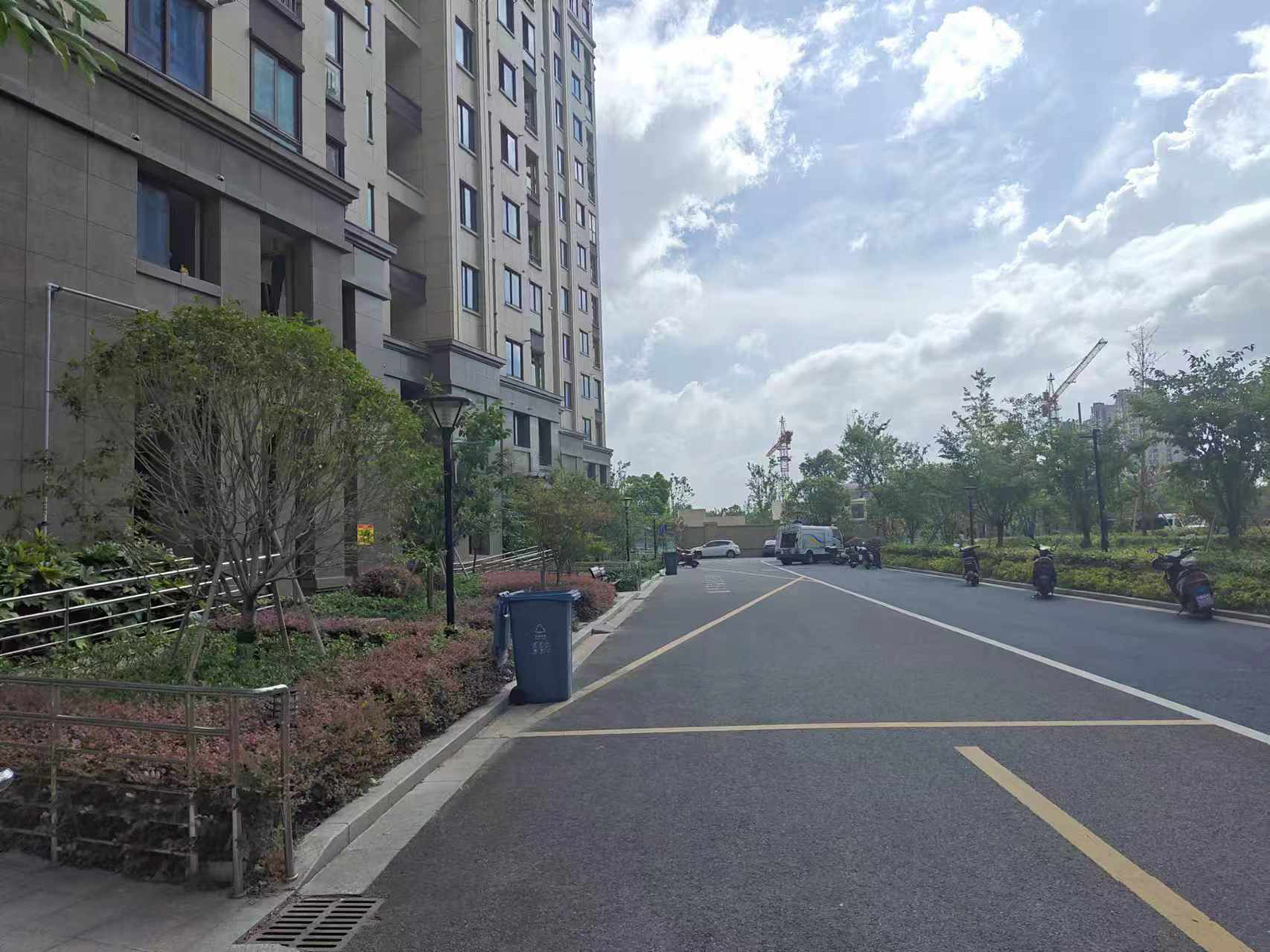 丁山郡府小区实景 3