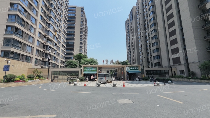 北城芳满庭外景图