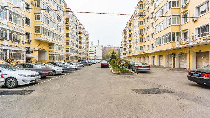 泰山公寓外景图