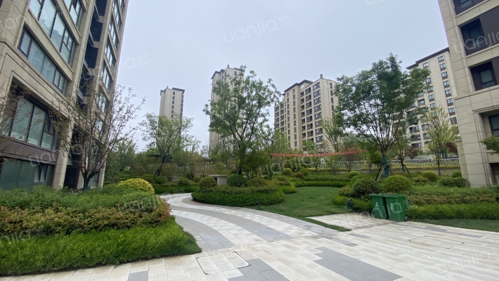 鲁商健康城外景图