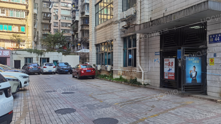 银桥大厦外景图