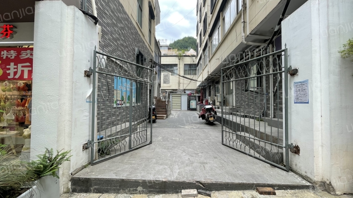 花阁路65号外景图