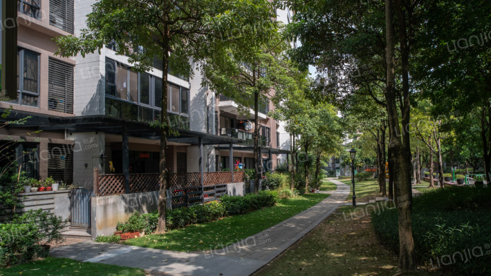保利香雪山花园外景图