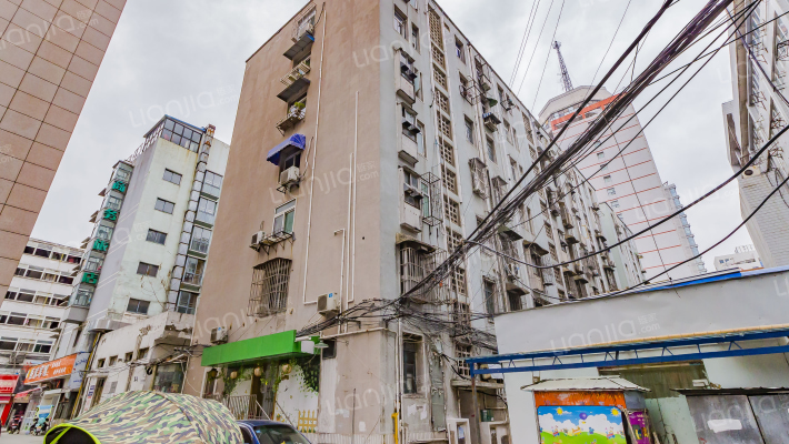 邮局南楼外景图