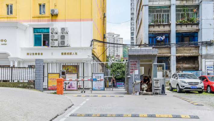 铝镁佳苑外景图