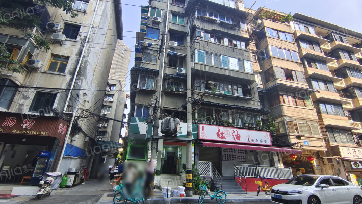 北打铜街外景图