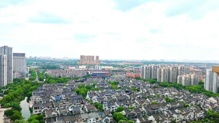 洛城第五区上院外景图