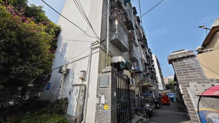 西大街202号院外景图