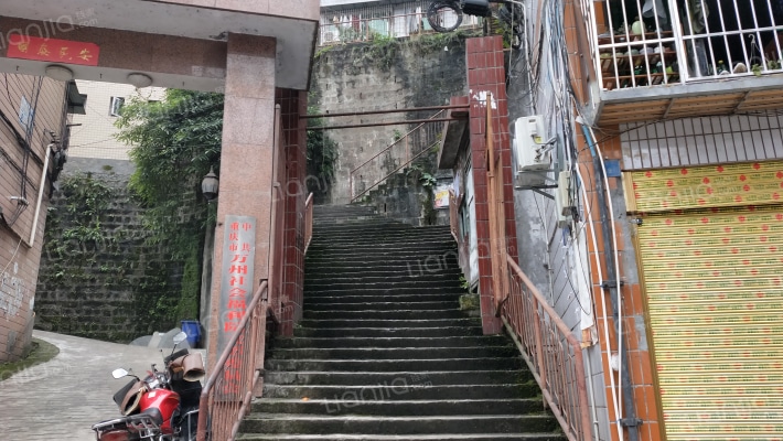 山湾路小区外景图