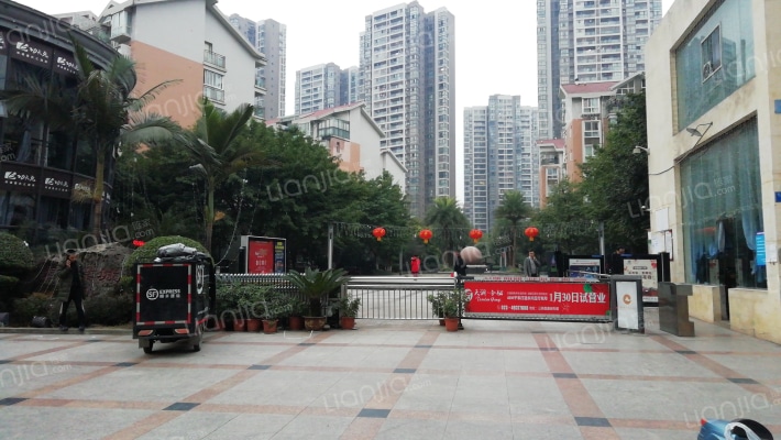 君临棠城外景图