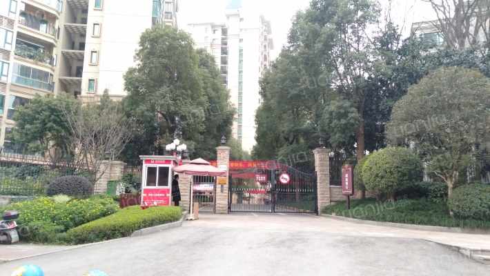 恒大翡翠华庭北区外景图