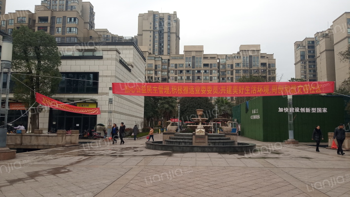 龙轩大地揽胜外景图