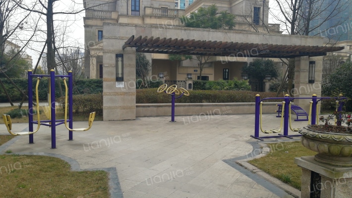 十方国际城外景图