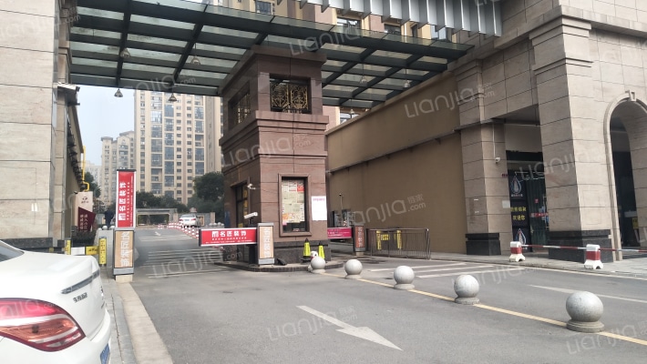 盛翠豪庭外景图