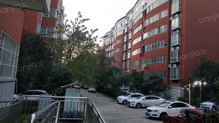 首山名座外景图
