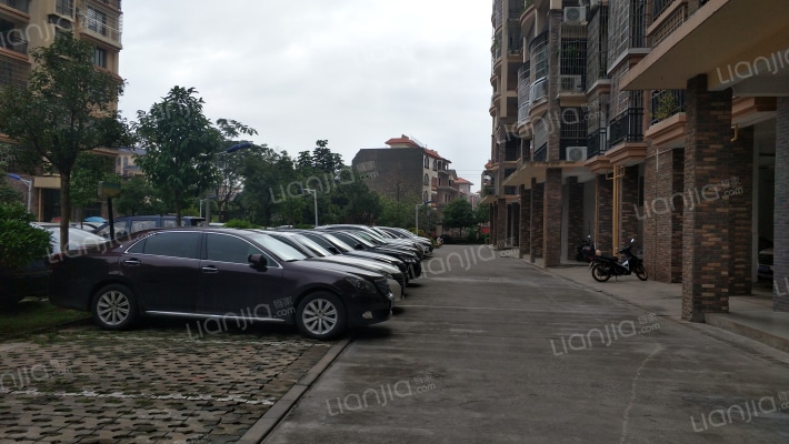 中房御翠园外景图