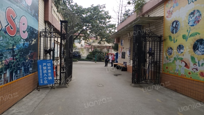 世纪花园外景图