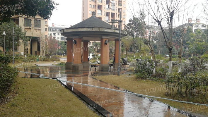 钱江凤凰城C区外景图