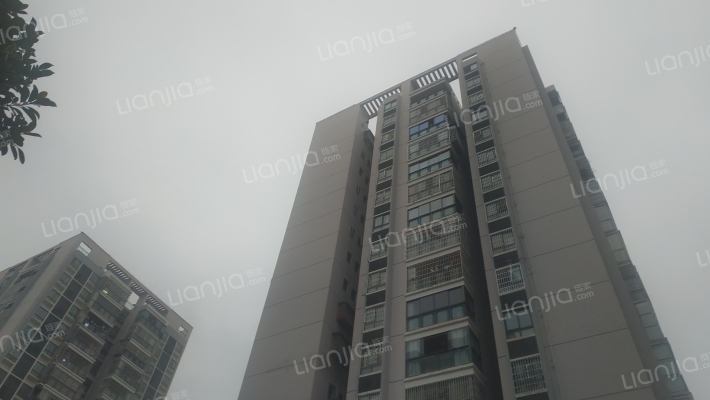 阳光碧城外景图