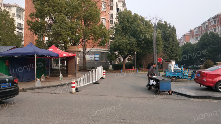 国际花园小区外景图