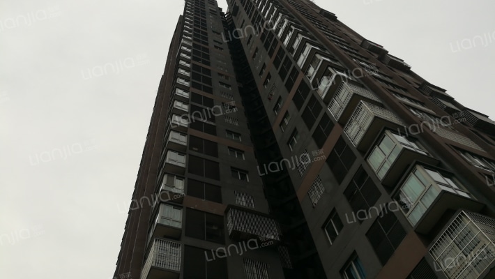 粼江豪庭外景图