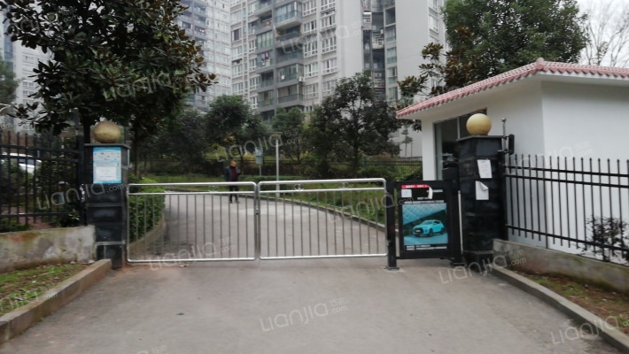 香怡江山外景图