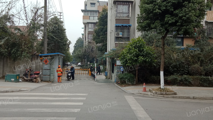 上河名城小区外景图