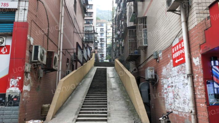 青龙公寓外景图