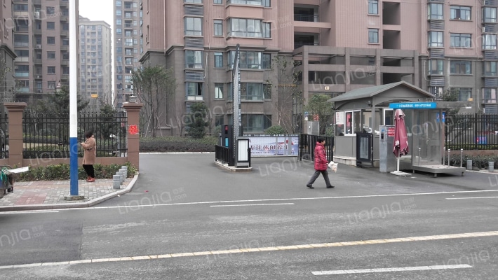 世纪华府外景图