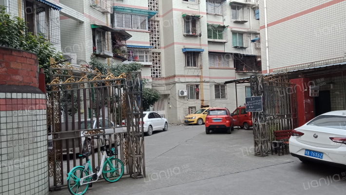 东大街324号外景图