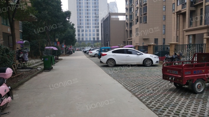 三里片区安置房东区外景图