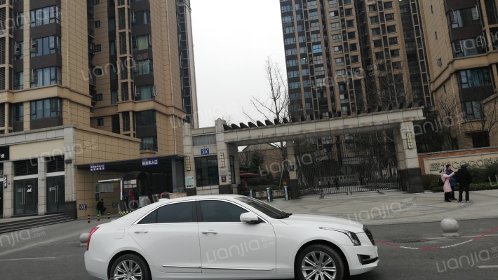 蓝光COCO时代外景图