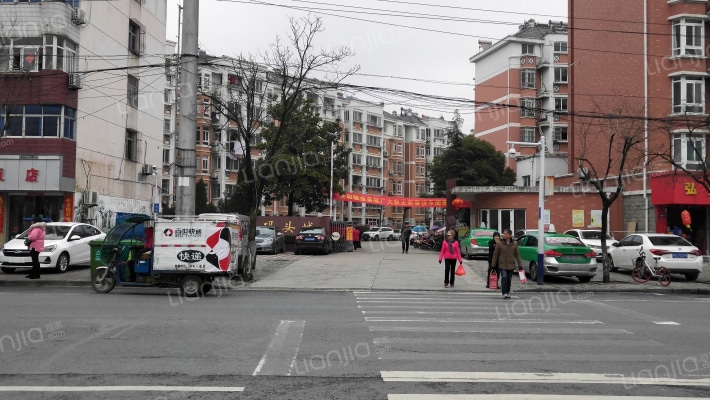 金码头城外景图