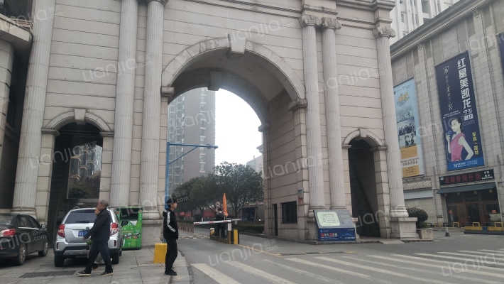 水晶郦城外景图