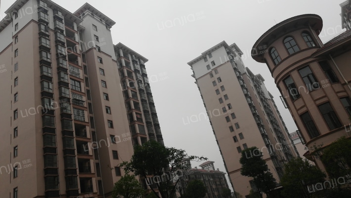 塔上佳苑外景图