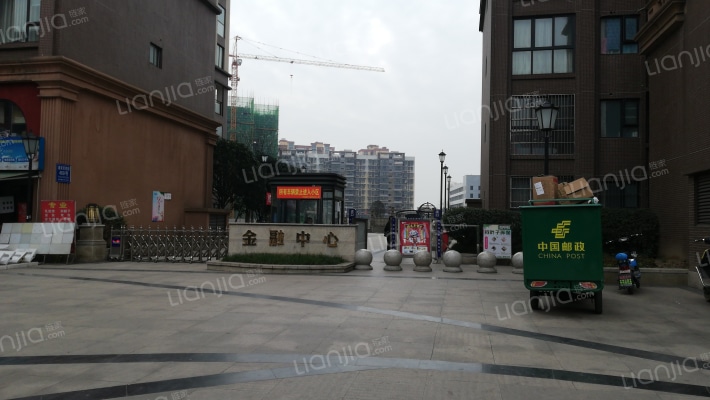 金融中心外景图