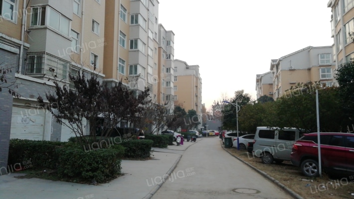 华宸上院外景图