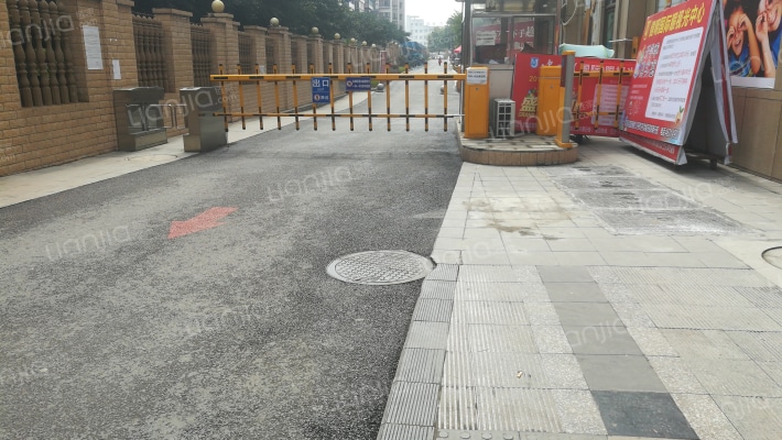 荣城天街外景图