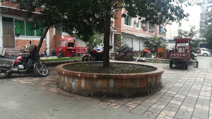 迪豪农机住宅区外景图