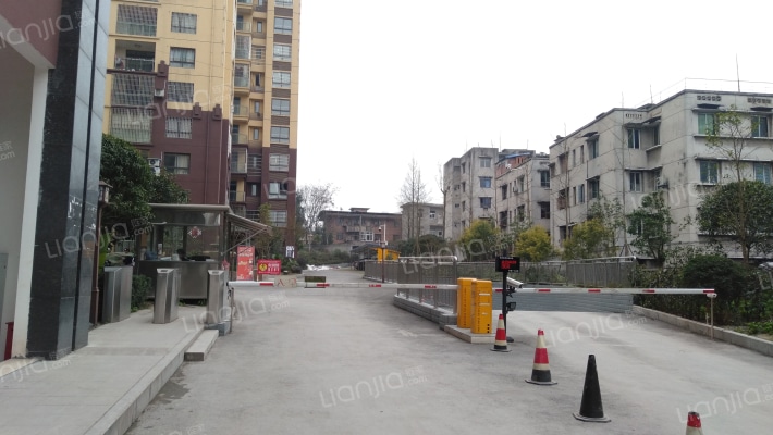 翠屏南苑外景图