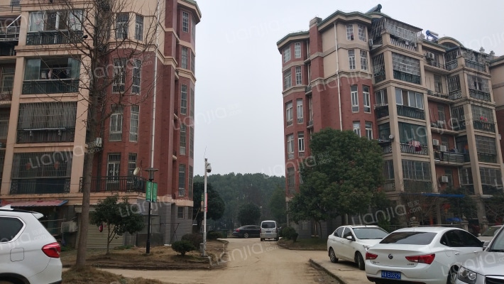 秀水亭花园外景图