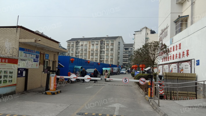 龙锦小区外景图