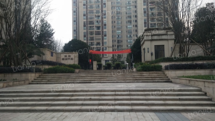 琦胜云湖天地外景图