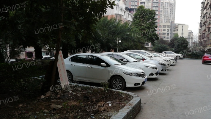 阳光苑B区外景图