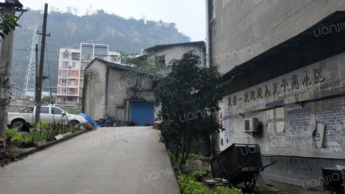 天子苑小区外景图