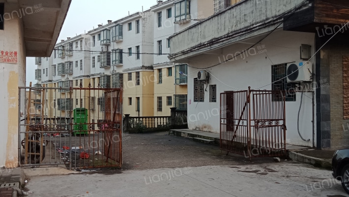 育贤小区外景图