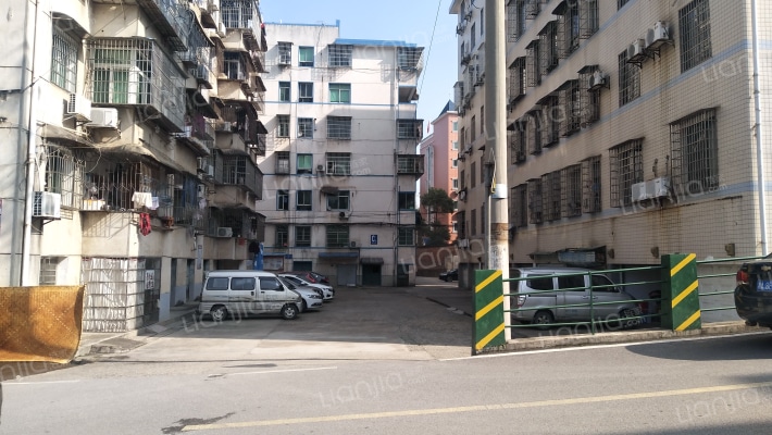 淮川教师公寓外景图