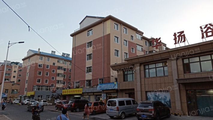 万兴花园东区外景图