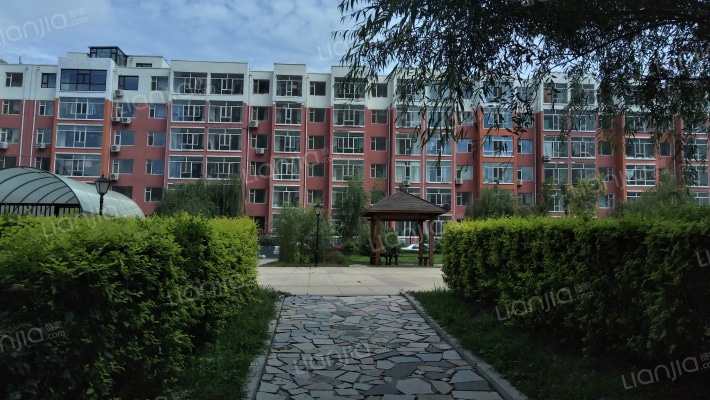 枫华府第外景图