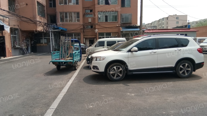 兴隆小区外景图